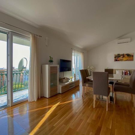 Hotel Apartman Ivan Makarska Esterno foto