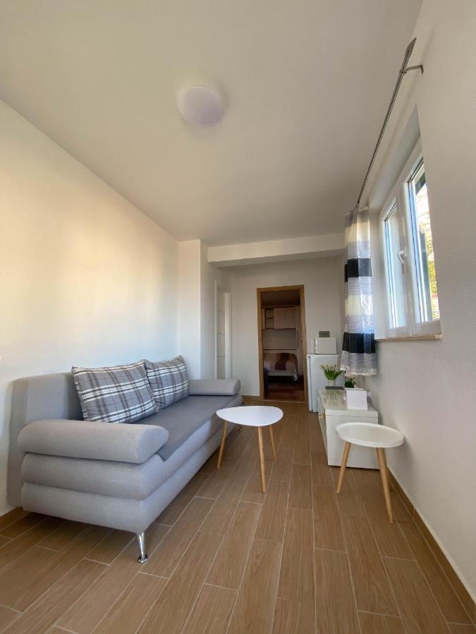 Hotel Apartman Ivan Makarska Esterno foto