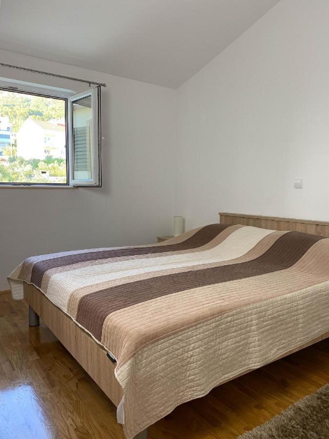 Hotel Apartman Ivan Makarska Esterno foto