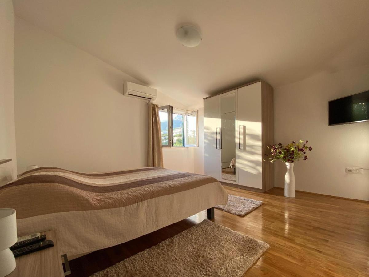 Hotel Apartman Ivan Makarska Esterno foto