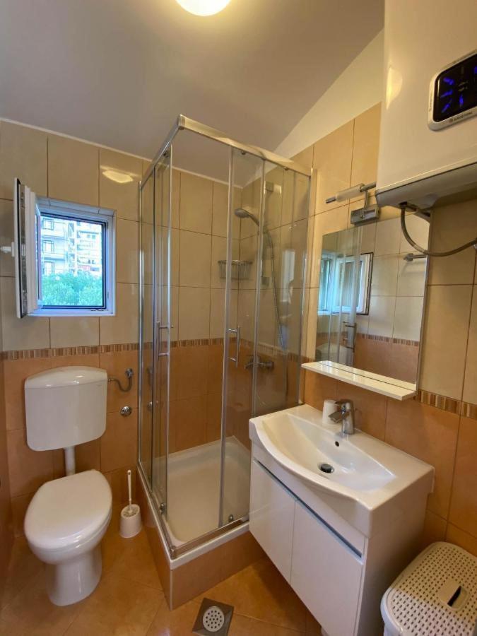 Hotel Apartman Ivan Makarska Esterno foto